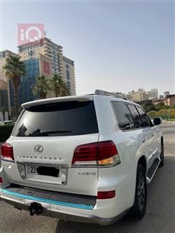 لێکزس LX
